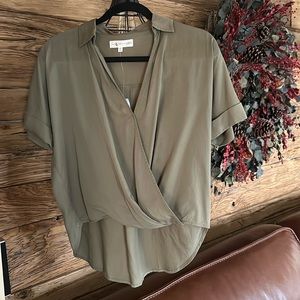 Women’s Short Sleeve Top Size XS Lou & Grey by Loft